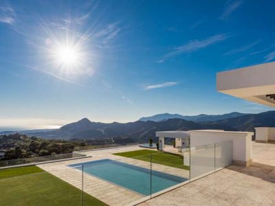 Brand-new mansion with panoramic views in La Zagaleta