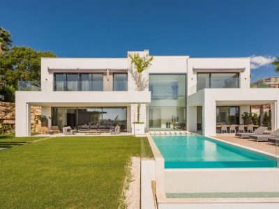 Stunning Contemporary Villa in La Alqueria, Benahavis, Marbella