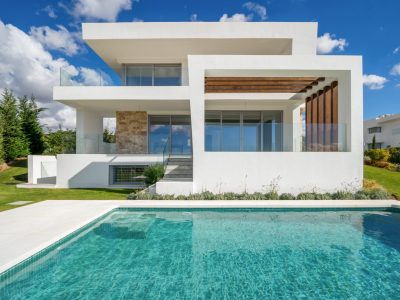 New Build Contemporary Villa in a Golf Location, Marbella