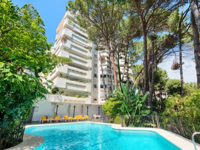 Luxury Beachside Apartment in Marbella