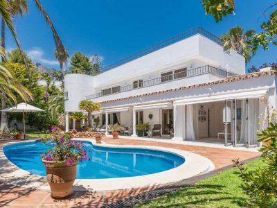 Lovely Family Villa in a Gated Community, Marbella Golden Mile-SOLD
