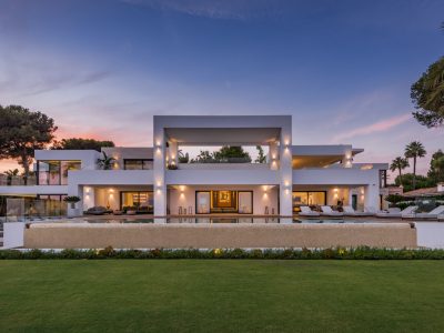 Modern Style Beachfront Villa in Estepona, New Golden Mile – SOLD