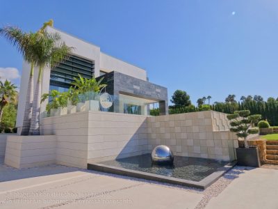 Fabulosa Villa de Diseño en la Milla de Oro de Marbella-VENDIDA