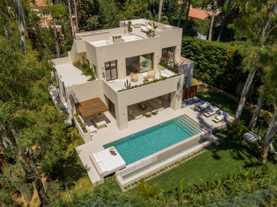 Villa Vlaanderen, Luxe villa te huur aan het strand van Los Monteros, Marbella