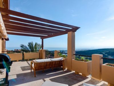 Modern 2 Bed Designer Penthouse with Sea and Mountain views, Benahavis, Marbella
