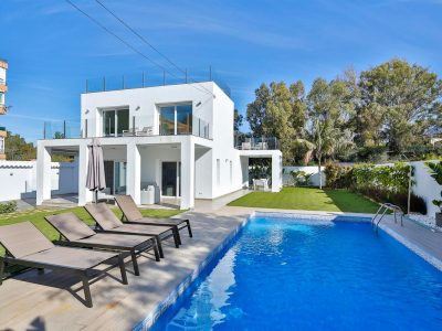 Detached Villa within Short Distance to Puerto Banus, Marbella