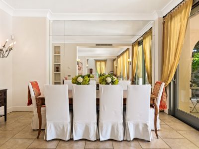 Villa Marina modern dining