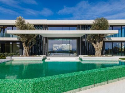 Luxusvilla zum Verkauf in Los Flamingos Golf, Marbella