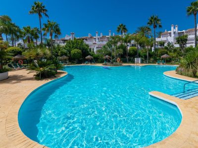 Stunning Townhouse Close to the Beach for Sale in New Golden Mile, Marbella