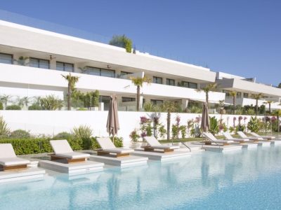 Vollständig möbliertes Duplex-Penthouse zum Verkauf in der Goldenen Meile von Marbella, Marbella