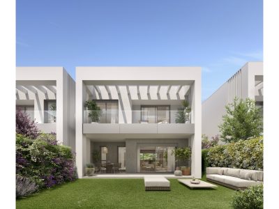 Modern Style Townhouses Close to the Beach for Sale, Marbella East