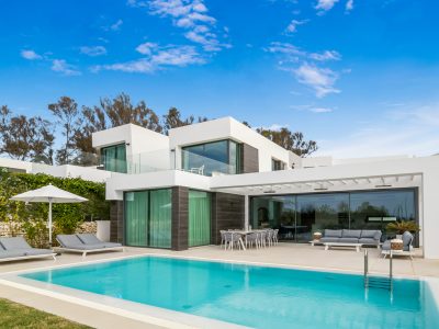 Stunning Modern Villa for Sale in Gated Community, Marbella East