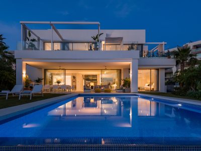 Spectacular Modern Style Villa for Sale in Marbella East