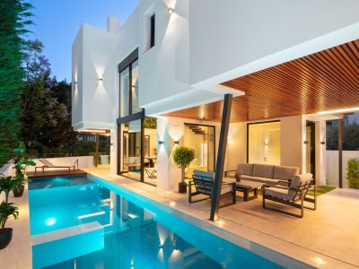 Luxury Villa for Sale in Marbella Golden Mile, Marbella