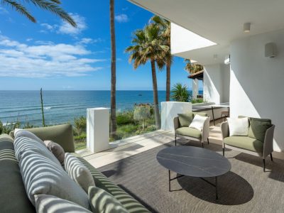Duplex penthouse aan het strand te koop in Golden Mile Marbella