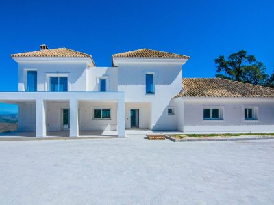 Newly Renovated Villa for Sale in Marbella East, Marbella