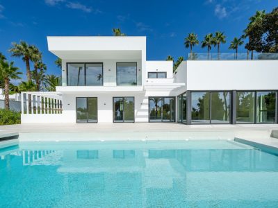 Modern Villa for Sale in El Paraiso, New Golden Mile, Marbella