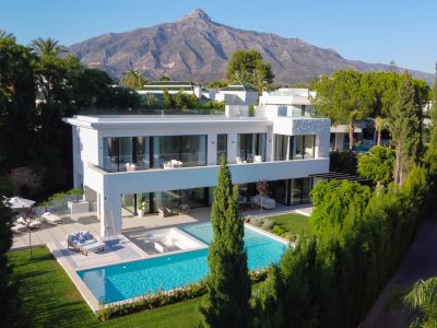 Villa Grottes, Villa de luxe à louer à Nueva Andalucia, Marbella