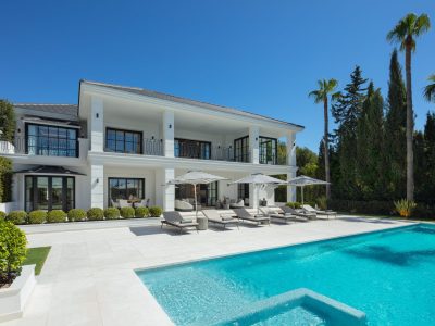 Exclusiva Villa en Venta en Milla de Oro, Marbella