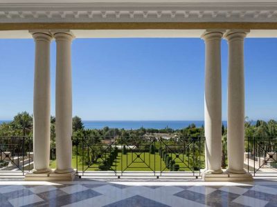 Unique palatial estate in an ideal location 10
