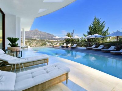 Contemporary style Villa with Panoramic Views, Las Brisas, Marbella
