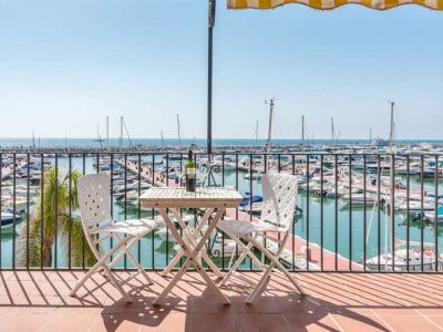 Impressive double apartment by the marina of Puerto Banús! 03