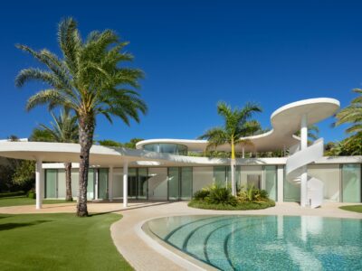 Modern Villas for Sale on World Class Golf Course, Estepona