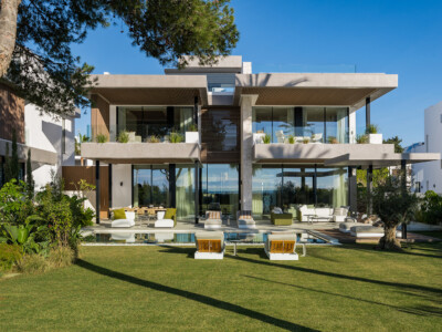 Villa Cardenal – Luxury Beachfront Villa to Rent in Puerto Banus, Marbella